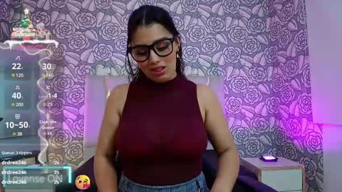 scarlet_tay1 online show from December 4, 7:39 pm