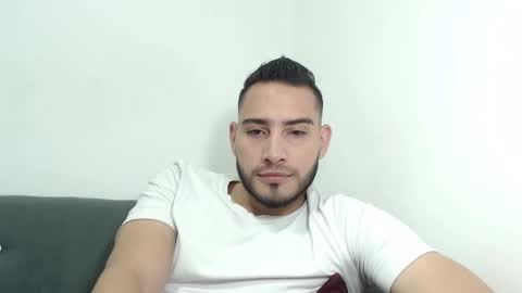 seank_noszka online show from December 13, 1:28 pm