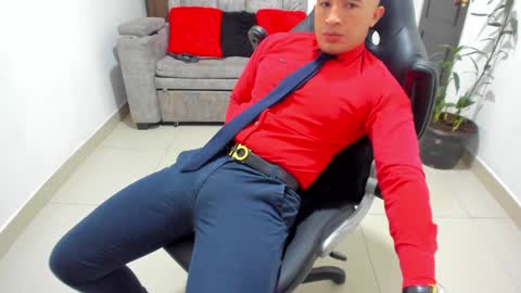 juan  sebastian online show from December 1, 12:48 pm