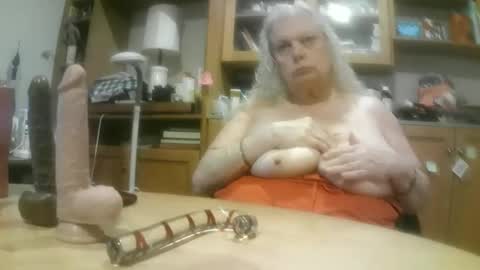 secretbbw_gilf online show from December 20, 5:20 am