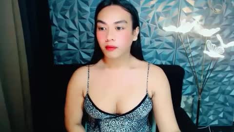 IVANA LATINA online show from December 11, 2:37 pm