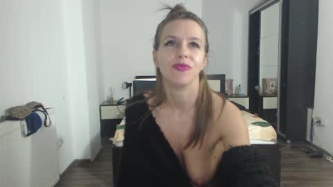 sellena_angels online show from January 17, 11:24 pm