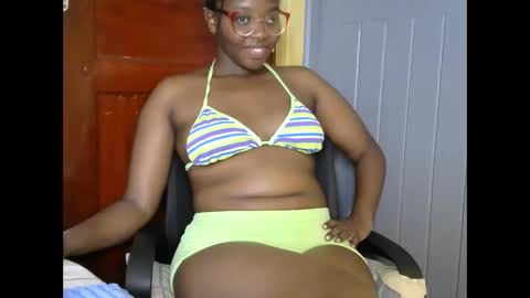 sexie_barbie_ online show from November 21, 6:23 am