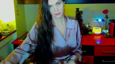 sexqueen1111 online show from December 5, 3:44 am