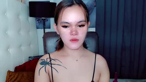 sexxxy_caroline online show from December 15, 8:49 am