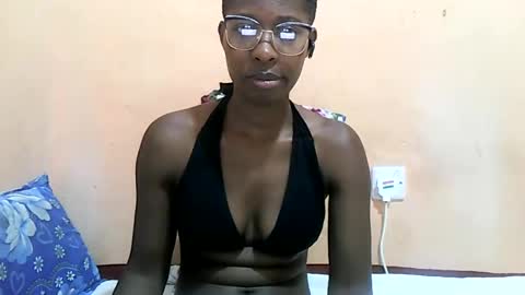 sexxy_bela online show from January 3, 11:41 pm