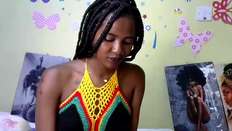 sexxyezzy_ online show from January 6, 11:41 pm