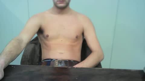 sexyboynl4 online show from January 22, 9:42 am