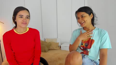 chanell and yina online show from December 29, 12:48 pm