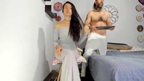 AntonioyLola online show from January 7, 10:50 am