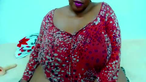 sexyebonylove89 online show from December 10, 11:21 pm