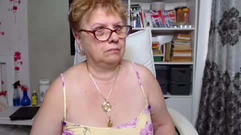 sexylynette4u online show from November 20, 8:01 am