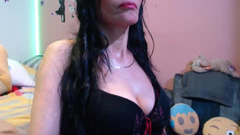 shary599672 online show from December 2, 9:17 pm