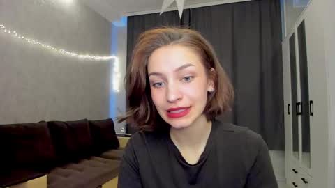 shawty_mariaa online show from January 14, 8:05 am