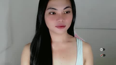 shenaya_bae online show from December 13, 2:43 pm