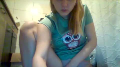 shy_model19 online show from December 22, 3:43 am