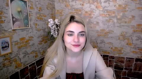 shy_sabrina_ online show from January 20, 7:49 am