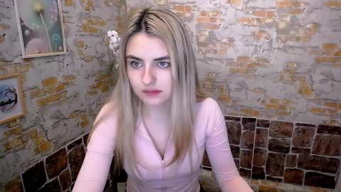 shy_sabrina_ online show from January 13, 7:38 am