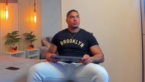 simeone_panda online show from November 27, 11:46 am