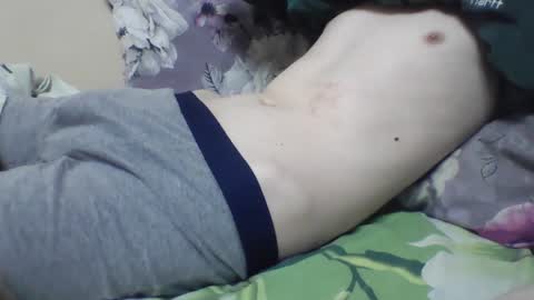 skinnycuteb0y online show from January 5, 8:28 pm