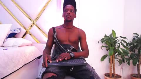 Skyler bigxx online show from December 21, 3:28 am