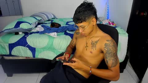 slim_master12 online show from December 20, 5:31 am