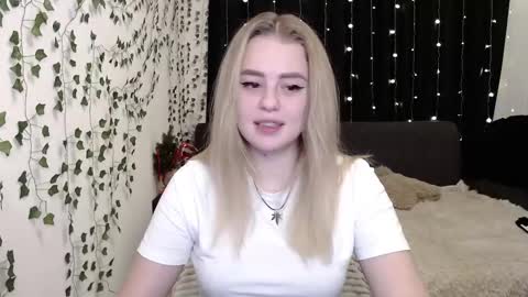 sofia_rosemary online show from January 5, 12:31 pm