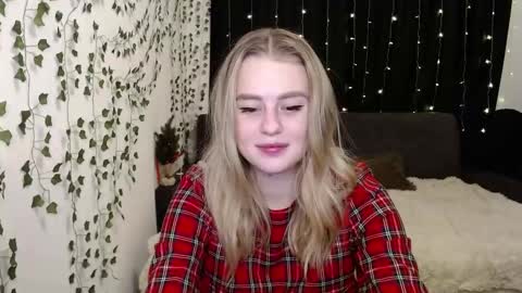 sofia_rosemary online show from December 30, 1:49 pm