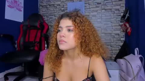 sofiacastillo01 online show from November 21, 12:32 pm