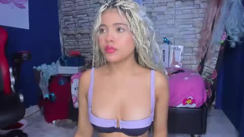 sofiacastillo01 online show from December 26, 12:41 pm