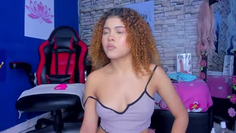 sofiacastillo01 online show from December 10, 12:54 pm