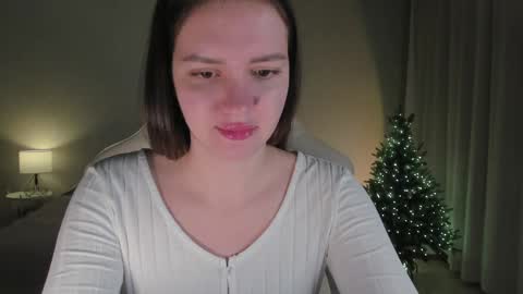 sonia_moon_ online show from December 10, 1:13 am