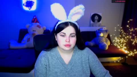 sophia__olsen online show from December 3, 8:02 am