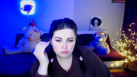 sophia__olsen online show from November 26, 7:06 am