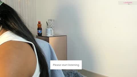 Sophiee online show from December 3, 11:27 am