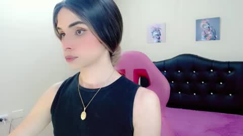 sophie_miaa online show from December 1, 11:43 am