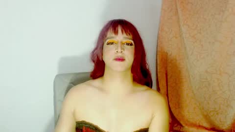 sophiehillsxo online show from January 7, 3:06 am