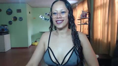 alejandra online show from November 28, 4:55 pm