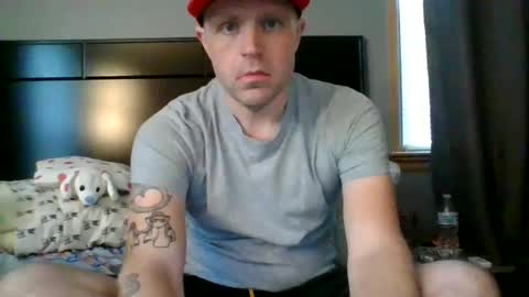 submissivebrett372 online show from January 8, 8:53 pm