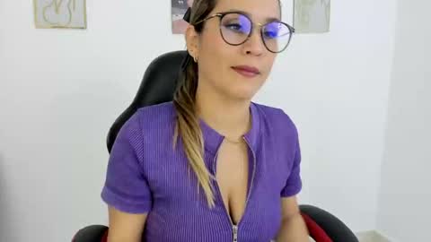 sugar_milff online show from January 7, 1:41 pm