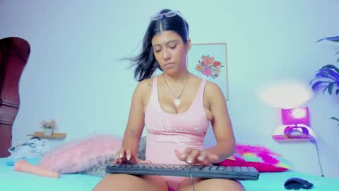 sussy__newlove online show from December 21, 8:41 pm