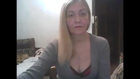 sweet4blonde67 online show from December 11, 11:46 am