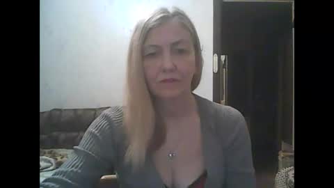 sweet4blonde67 online show from November 27, 2:38 am