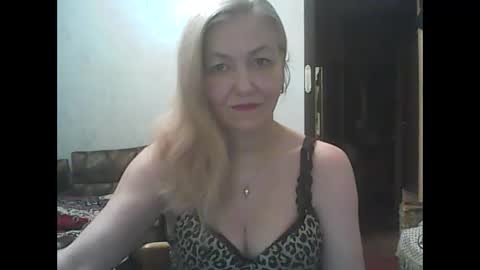 sweet4blonde67 online show from January 8, 7:19 am