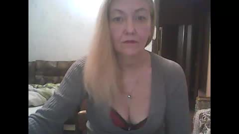 sweet4blonde67 online show from December 21, 8:31 am