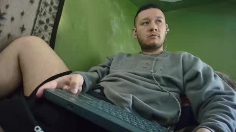 sweet_guy35 online show from December 1, 3:20 pm