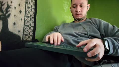 sweet_guy35 online show from December 26, 4:06 pm