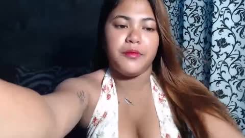 sweet_kelly11 online show from December 28, 3:31 am