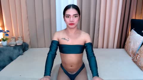 sweet_sabrina12 online show from January 7, 12:34 am