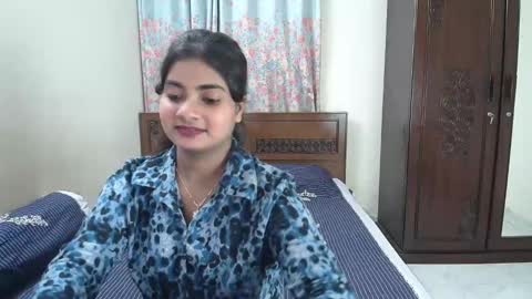 simran online show from January 1, 2:04 pm